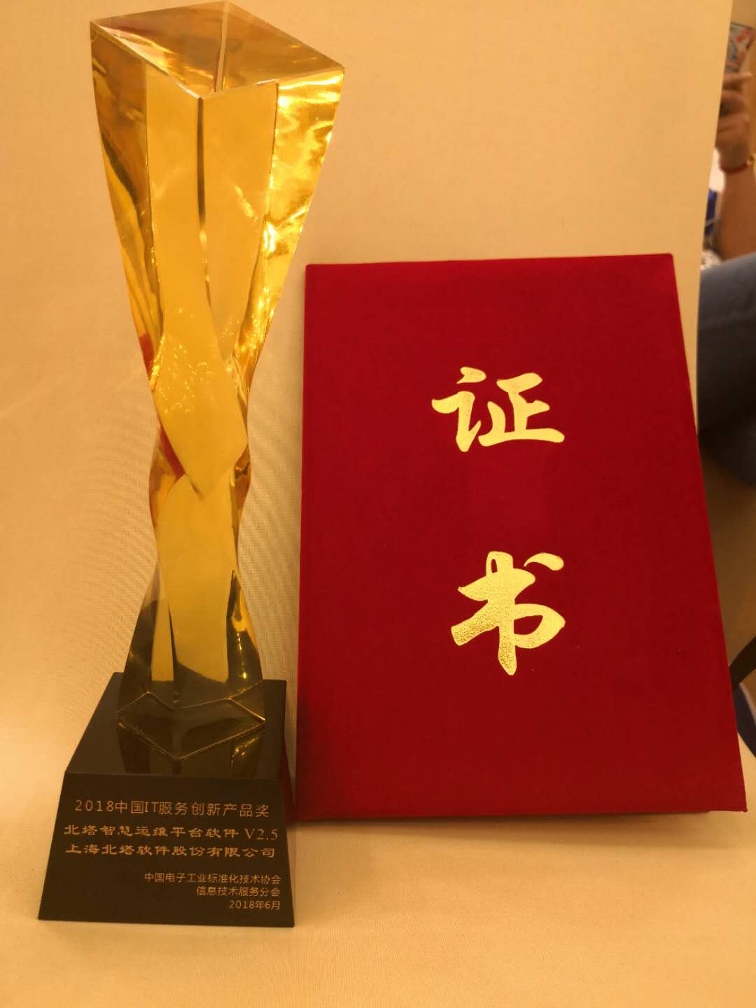 ������(ji��ng)�����C��2.jpg