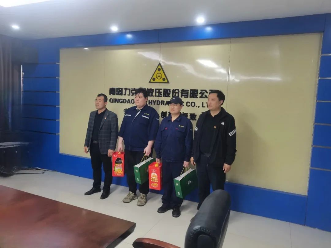 1745455830122832.jpg 共敘鄉(xiāng)情   共謀發(fā)展6.jpg